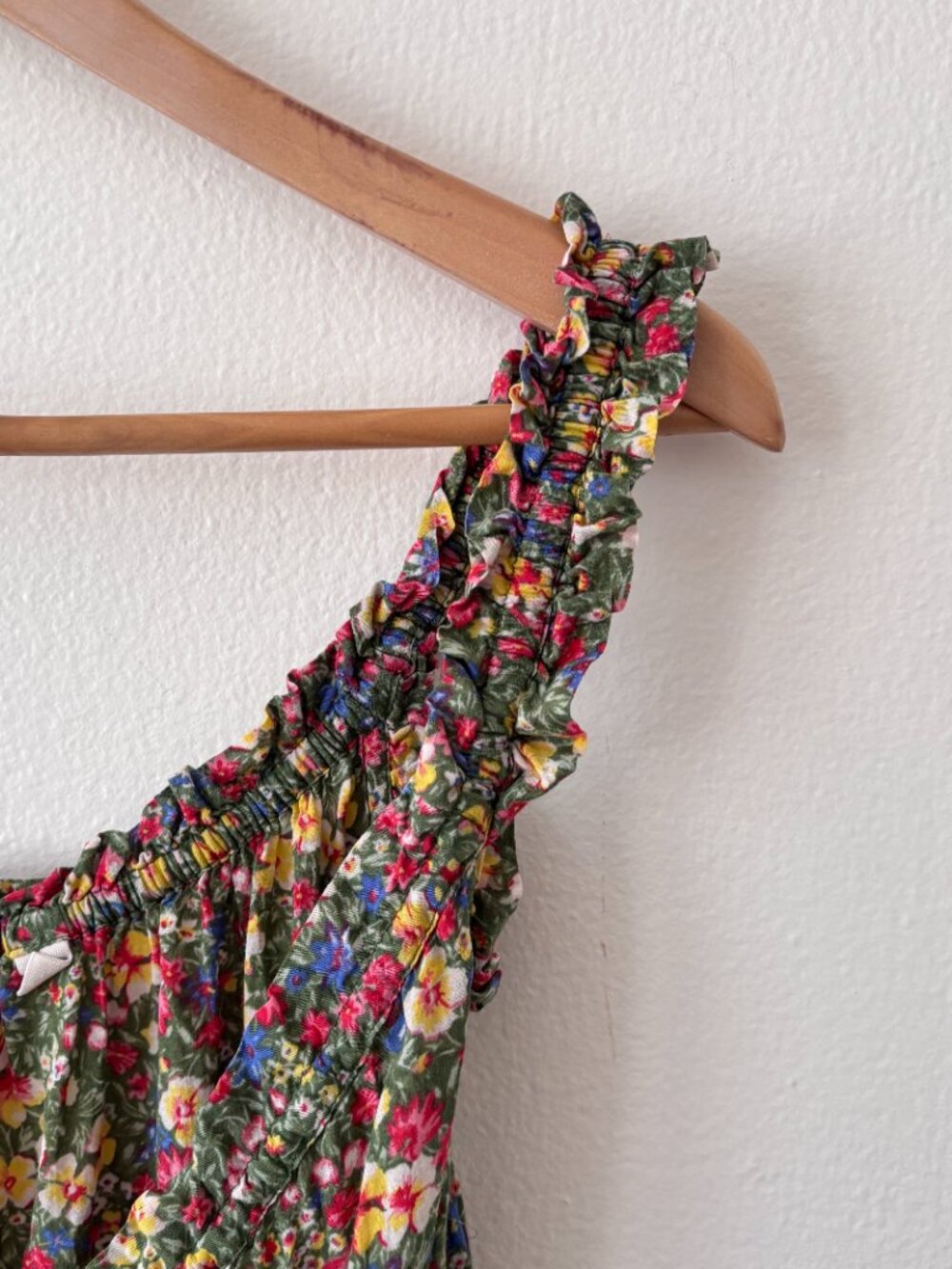 Dôen Emmaretta Shirred Floral Dress in Jardin Du Chateau - Picture 4 of 7